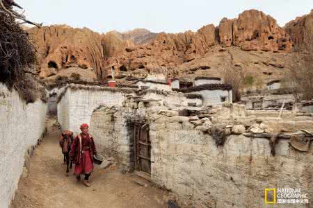 尼泊尔天珠有收藏价值 尼泊尔洞穴|西藏古老的秘密为什么会藏在这里？