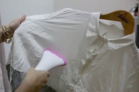 如何去除衣服上的褶皱 衣服上的褶皱怎样可以快速去除?