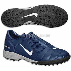 足球鞋选择 足球鞋 选择足球鞋的窍门