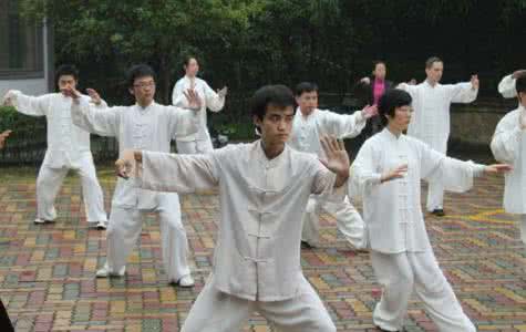 哪些人不适合练太极 练太极要注意什么 哪些人适合练太极