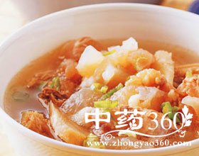 雪花秀润燥精华夏天用 炎夏将逝，凉秋来袭，滋养润燥从这里开始