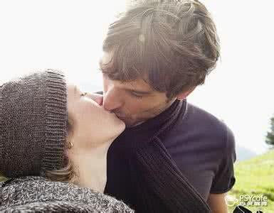 女人主动吻男人好不好 女人用吻选择男人