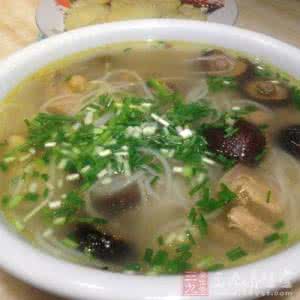 高压锅香菇炖鸡 高压锅炖鸡 这样炖味道真香