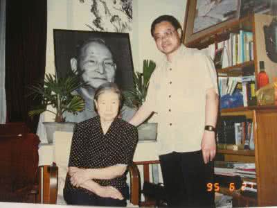 领导夫人怎么称呼 称呼自己的妻子“夫人”有何不当?
