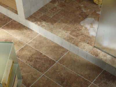 瓷砖防滑剂 瓷砖防滑 小编教你瓷砖防滑原理及技巧