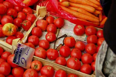 常吃西红柿的好处 【转载】西红柿的食疗作用及常吃西红柿的五大好处
