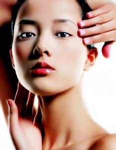 毒药完美身材大秀 每日做好三步美颈操 秀出完美的颈部线条