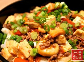 葱烧豆腐 【老人食谱】葱烧豆腐