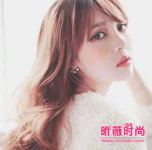 水瓶座女人变心的表现 七行为暗示女人要变心_女人变心的表现