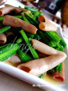 韭菜炒海肠 海肠炒韭菜薹，让海肠保持脆嫩口感的四点体会分享