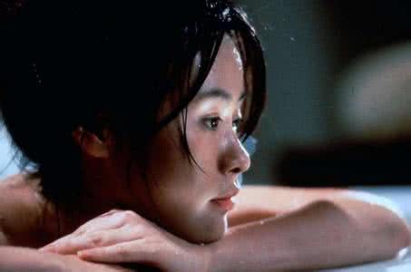 女人智慧枕边书 读书：女人不可错过的情感枕边书——去年在我们的房间