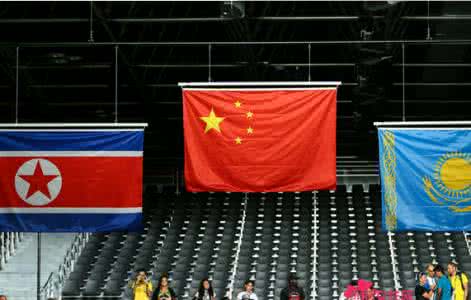 第五届音悦v榜盛典 向艳梅斩获金牌 第五届财富金字塔颁奖盛典,威固斩获四项大奖