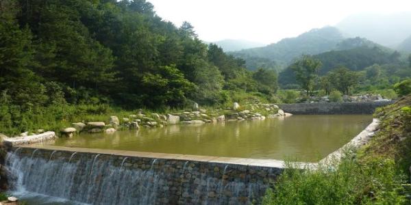 崎峰山国家森林公园 崎峰山国家森林公园 崎峰山自然风景区