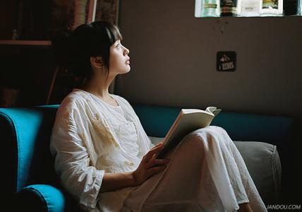 从吃饭看一个人的教养 吃，可以看出一个人的教养