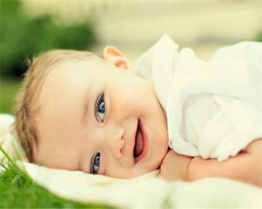 小孩子出汗多吃什么好 孩子夏天出汗多吃什么好