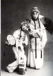 尚小云和荀慧生的关系 尚小云