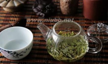 绿茶的冲泡方法 建议收藏：最实用各大茶类冲泡指南！