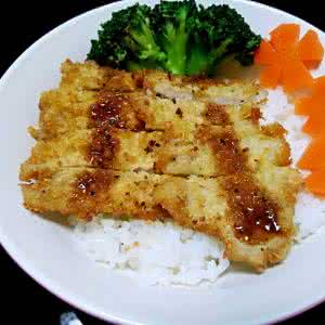 猪排饭的做法 猪排饭（做法附图）*