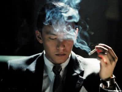 男人魅力图片 喜欢文字的男人最有魅力! 图片