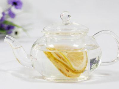 柠檬片泡水美白 柠檬片泡水喝，竟美白防结石！