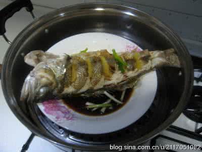 秘制鲈鱼 独家秘制——飘香鲈鱼