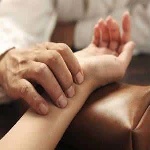 阴虚的表现症状 阴虚症状 这些表现就是阴虚