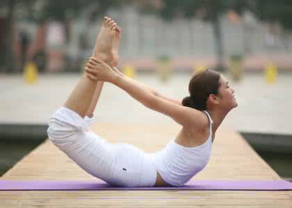 早上练习瑜伽好吗 适合早上练习的瑜伽动作