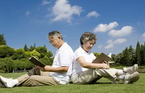 男性养生知识 养生小常识 马来西亚老人“吹竹矢”养肺