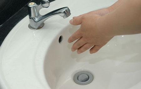 手足口病一定要输液吗 手足口病一定要输液吗 预防手足口病一定要勤洗手