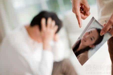 如何挽救出轨的婚姻 出轨后如何挽救婚姻 老公异性缘极好，出轨不断，我该怎么挽救婚姻？