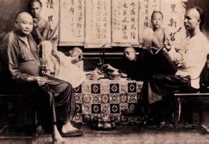 民国吸鸦片的贵族女 鸦片成瘾 晚清民国有多少明星吸毒 多位京剧名角鸦片成瘾