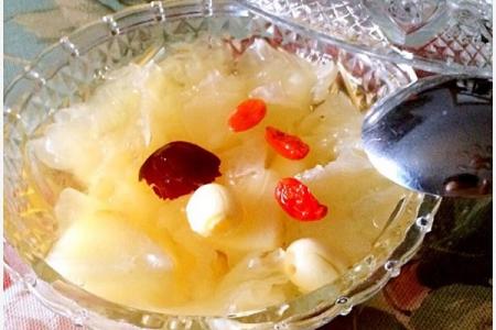 如何选择银耳 银耳的选择 如何选择好银耳？