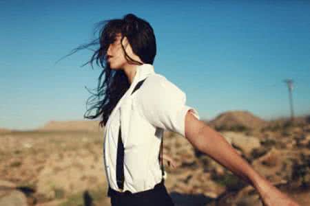 人生短暂而幸福绵长 人生太短暂，去疯去梦去追寻