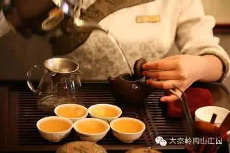 茶水放多久不能喝 茶水放多久不能喝 什么时候不能喝茶？什么人不能喝茶水