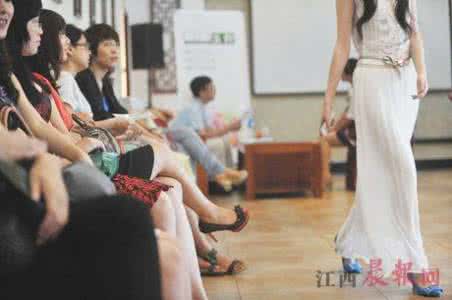 扮富豪征婚骗百余女 富豪征婚 女友竟背着我应征富豪征婚