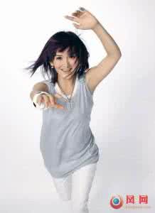 谢楠柳岩 【谢楠】杨乐乐柳岩谢楠美女主播整容前后照片被曝光(组图)_谢楠