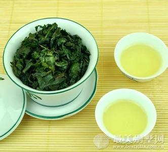 铁观音茶叶功效与作用 铁观音茶叶的好处 铁观音的功效与作用－喝铁观音茶的好处