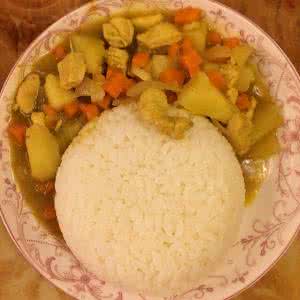 日本鸡肉咖喱饭的做法 日式鸡肉咖喱饭的做法