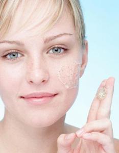 20岁干皮妹子护肤 早春拒绝干皮妹