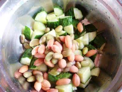 青豆 过年常备小菜——青豆花生米