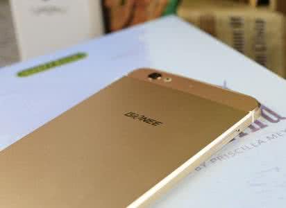 金立m5后盖怎么拆卸 金立S6后盖和电池可拆卸吗？