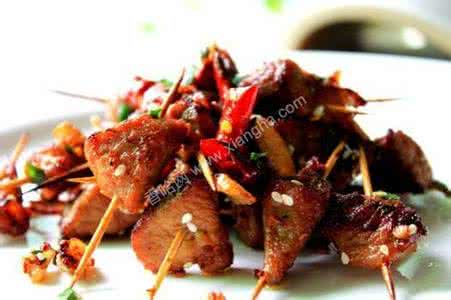 香辣牙签肉 五香牙签肉 香辣牙签肉的做法,香辣牙签肉怎么做好吃,香辣牙签肉的家常做法
