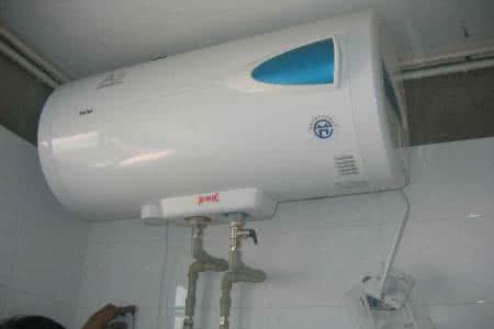 电热水器清洁 电热水器清洁 夏天电热水器是经常注意清洁和维护