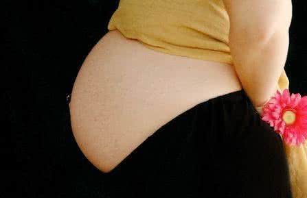 妊辰纹看生男生女 生宝宝之后如何除去妊辰纹