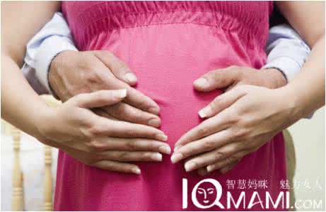 怀孕一个月的反应 怀孕的反应 刚怀孕的时候会有哪些症状