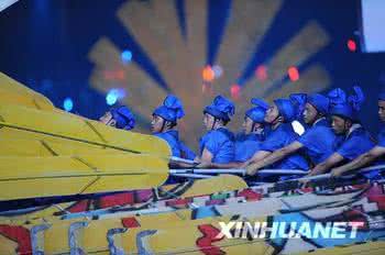 众人划桨开大船 众人划桨开大船 性感小礼服,想成为众人焦点的你get吧