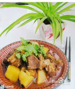 用电压力锅做红烧排骨 无水红烧排骨，一个压力锅就能搞定