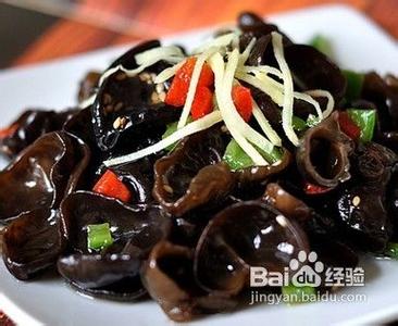 云耳凉拌怎么做好吃 凉拌黑木耳怎么做