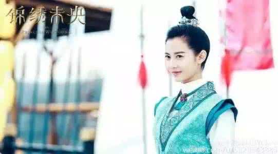 鲜肉老师陈钰琪剧组照 拓跋迪陈钰琪 拓跋迪是剧中美人，生活中陈钰琪更美！