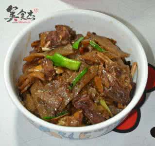 细部节点详图cad 【详图细解】啤酒蘑芋炖板鸭的做法